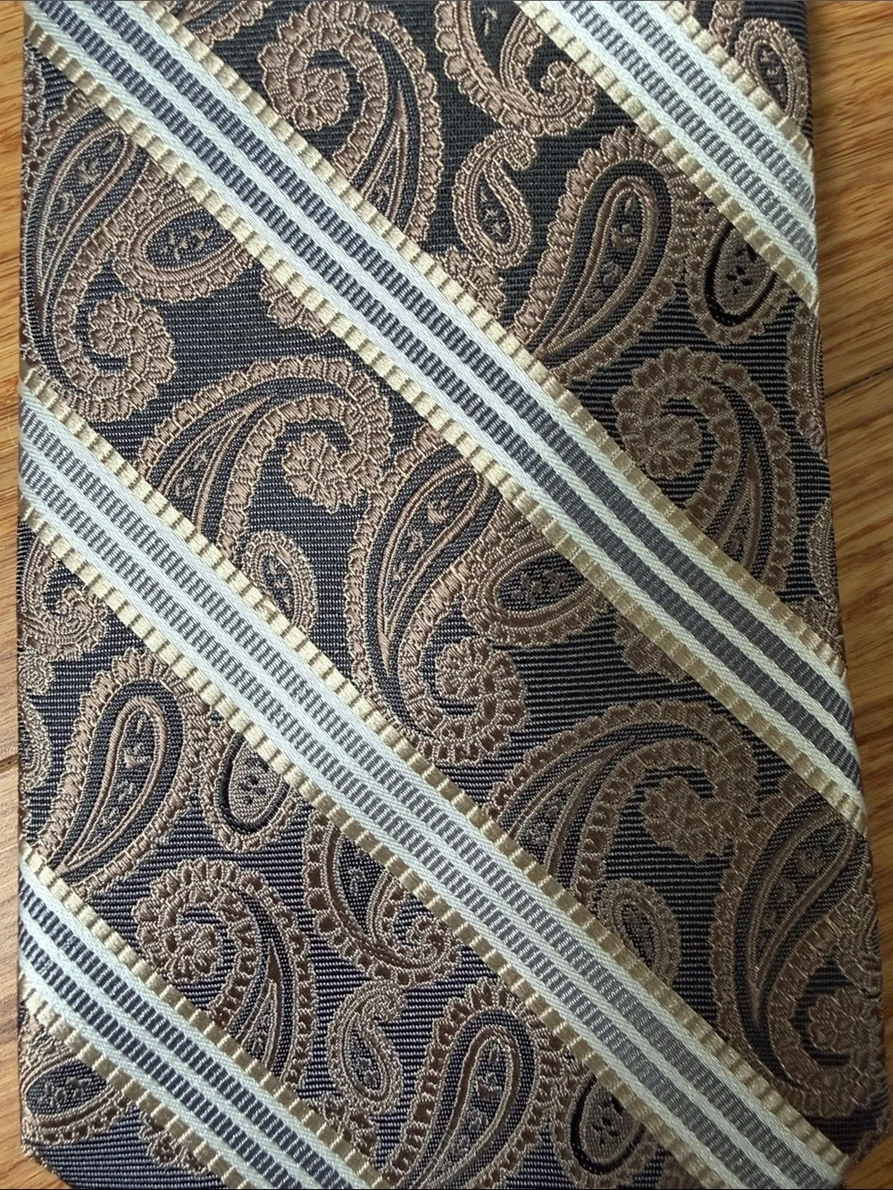 (3T) Pronto Uomo Brown Paisley Tie with Light Blue Stripes